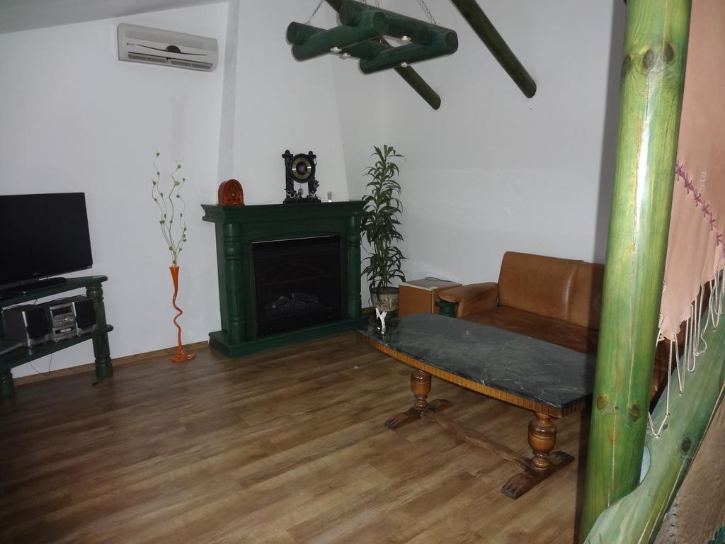 Okolitsa Hotell Kosovshchina Rum bild