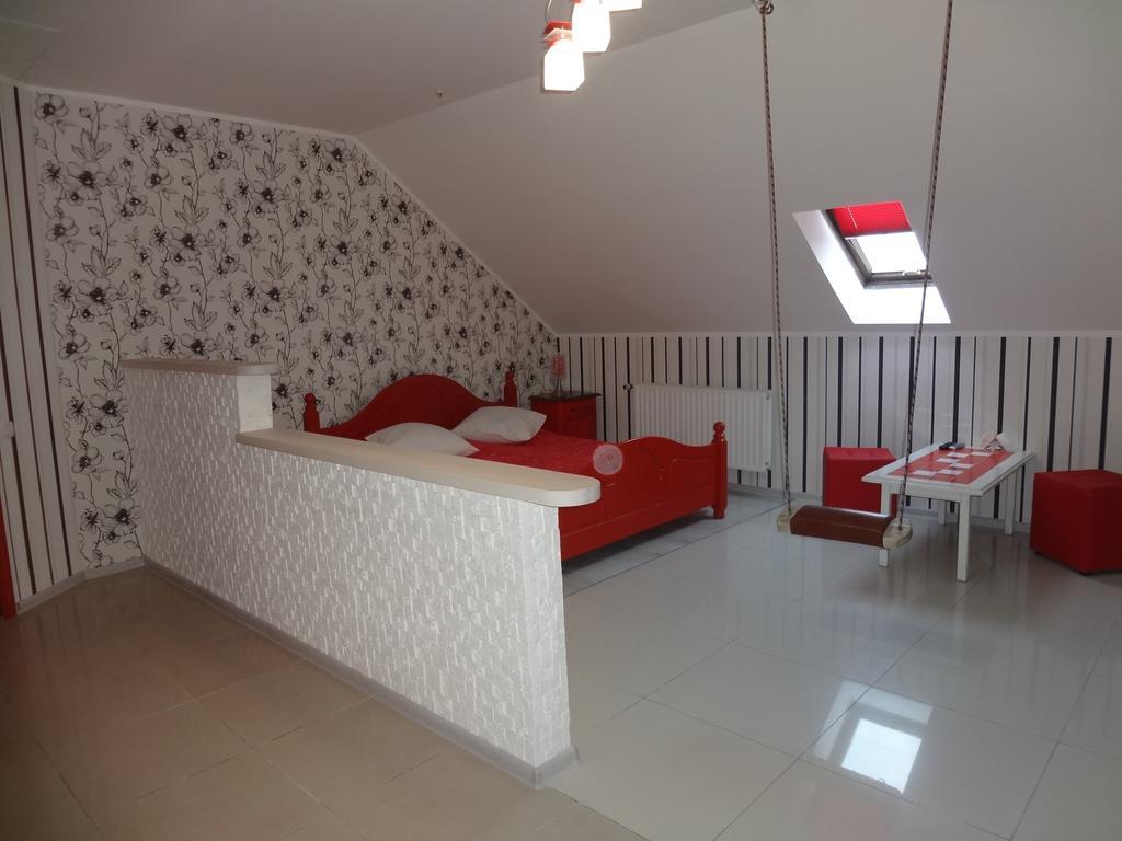 Okolitsa Hotell Kosovshchina Rum bild