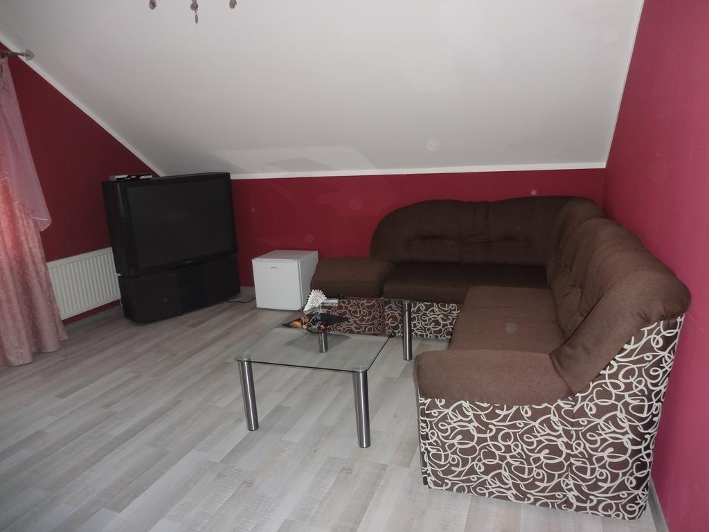 Okolitsa Hotell Kosovshchina Rum bild